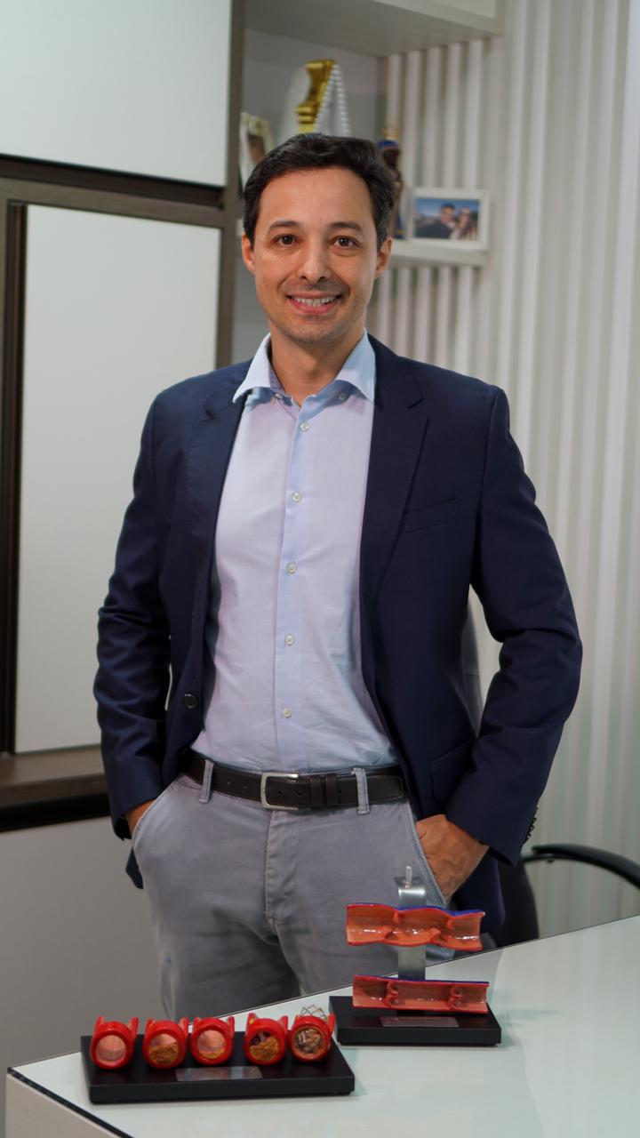 Sobre o Dr. Diego R. Silva